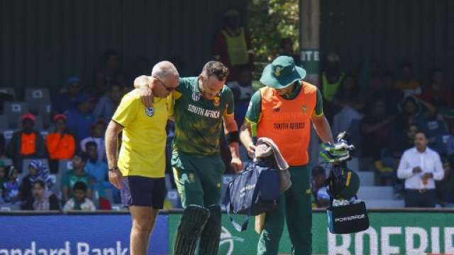injury Faf du Plessis