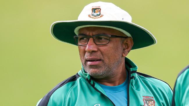 Coach Chandika Hathurusingha