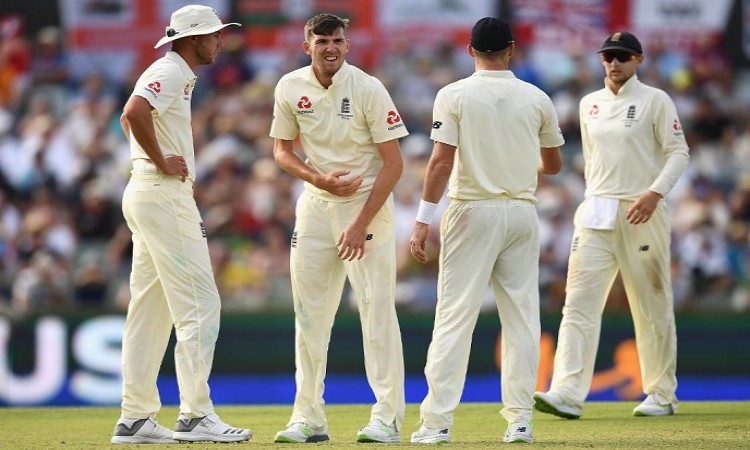 Craig Overton ruled out of Boxing Day Test with fractured rib