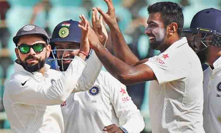 Delhi Test (Roundup): India inch closer to win Images