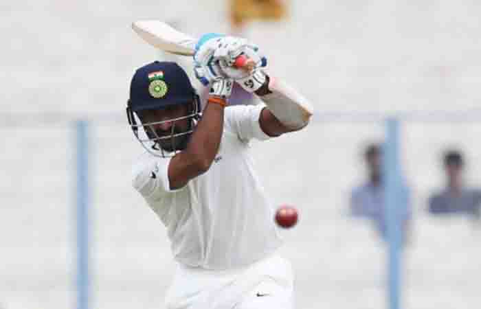 1st Test: India toil to 76/4 at lunch vs South Africa Images