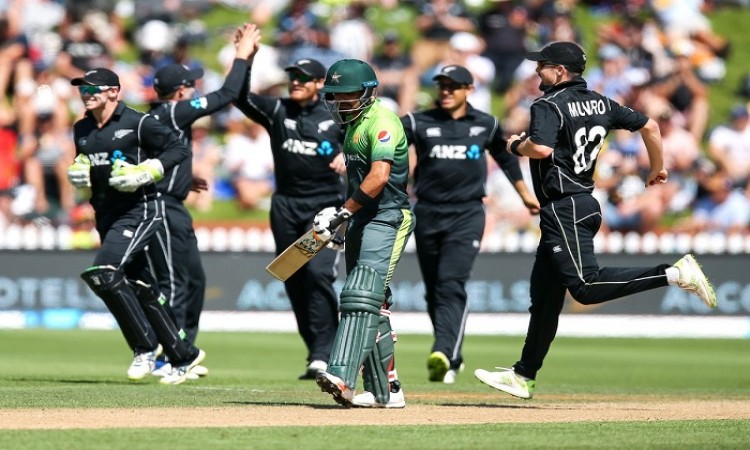  New Zealand beat Pakistan by 15 runs to clean sweep series ODI series 5-0 