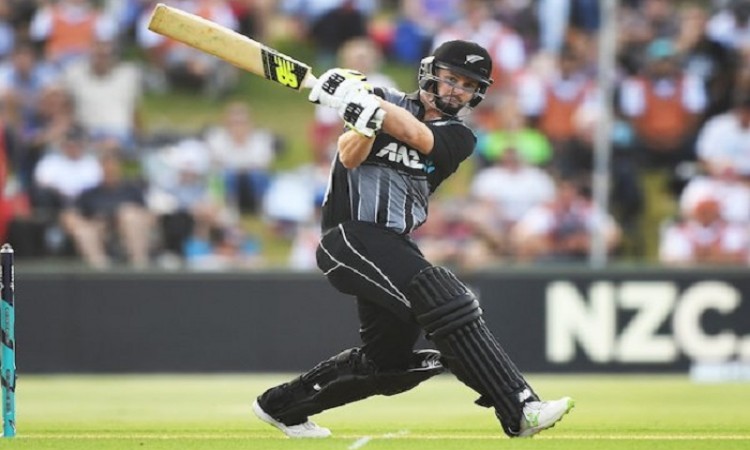  Colin Munro becomes first to three T20 centuries