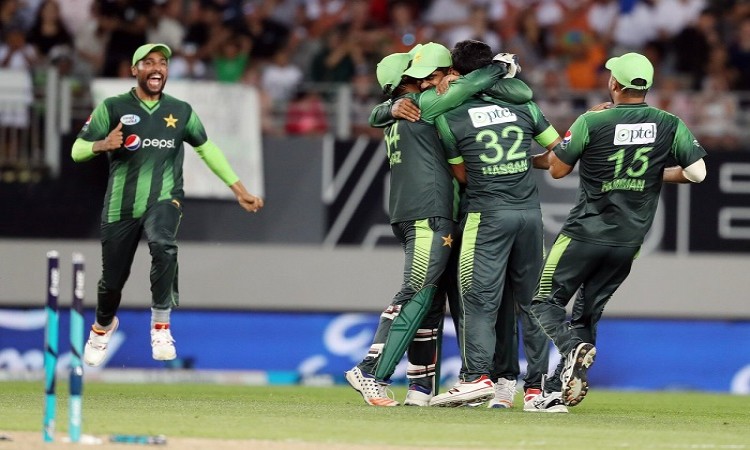 All-round Pakistan beat New Zealand by 48 runs in 2nd T20I
