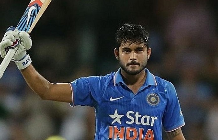 Manish pandey is sold to Sunrisers Hyderabad for 11 Crore Manish pandey is sold to Sunrisers Hyderabad for 11 Crore