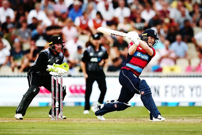 Eoin Morgan 80* powers England to 194 Eoin Morgan 80* powers England to 194