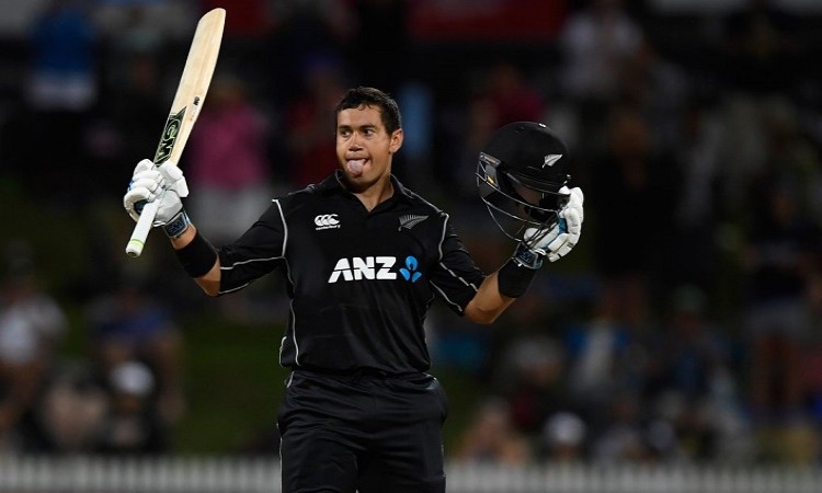 New Zealand beat England by 3 wicket in first ODI