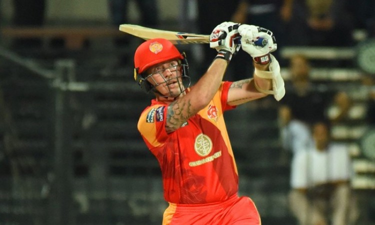 Luke Ronchi special hands Islamabad berth in final