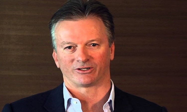  Steve Waugh deeply troubled by ball-tampering incident