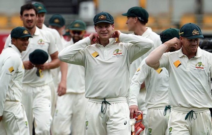 Mitchell Starc battling calf injury ahead of third Test against South Africa Mitchell Starc battling calf injury ahead of third Test against South Africa