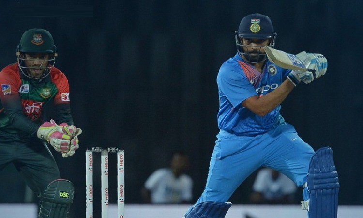  India finish with 176 after Rohit's 89