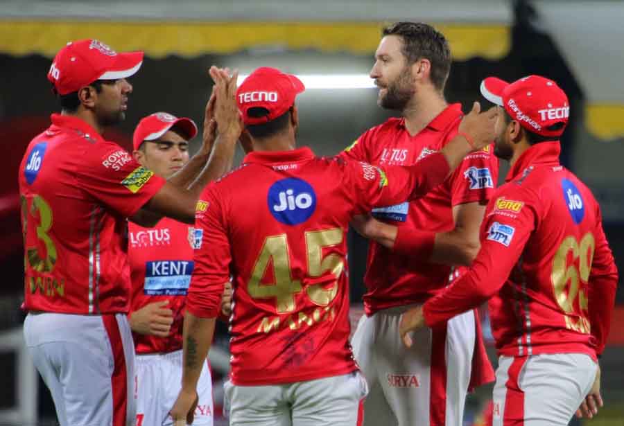 Kings XI Punjabs Andrew Tye Celebrates Fall Of Rahul Tripathis Wicket During An IPL Match 2018 Image in Hindi