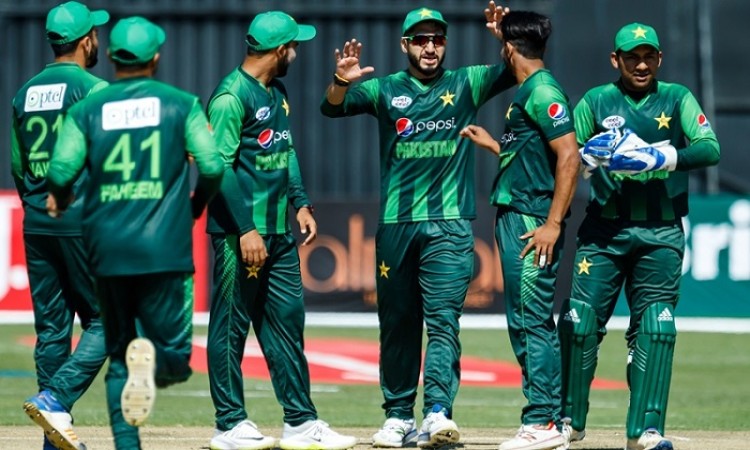 pakistan beat australia by 45 runs in fifth t20i of tri series