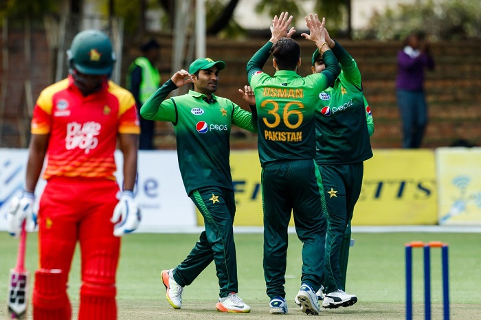 Usman khan four-fer bundles out Zimbabwe for 194 Usman khan four-fer bundles out Zimbabwe for 194