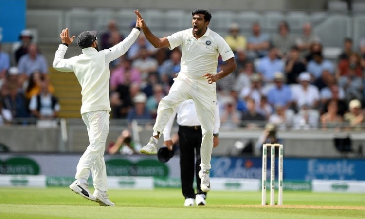 alastair cook got out to ravi ashwin for 8th time in tests