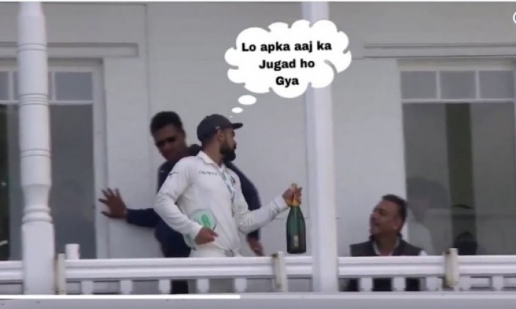 कोहली द्वारा मैन ऑफ द मैच में मिली बोतल रवि शास्त्री को दिए जाने के बाद फैन्स ने उड़ाया मजाक