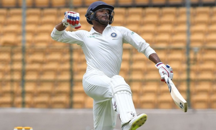  Mayank Agarwal, Prithvi Shaw hammer South Africa A on Day 2