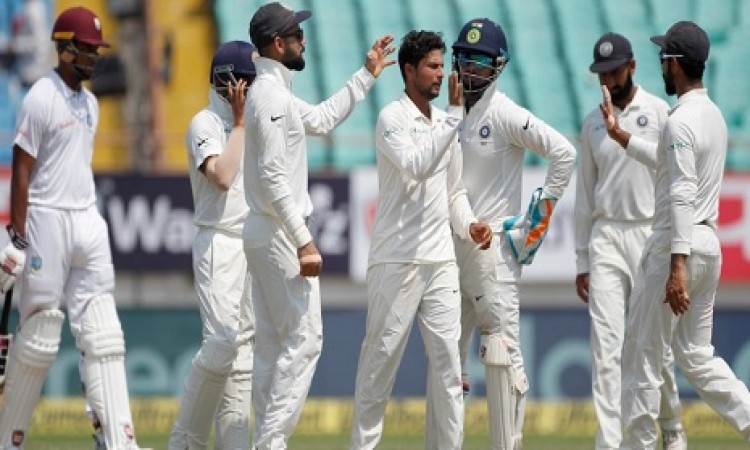 पहले टेस्ट में भारत की धमाकेदार जीत,  वेस्टइंडीज एक पारी और 272 रनों से हारा Images