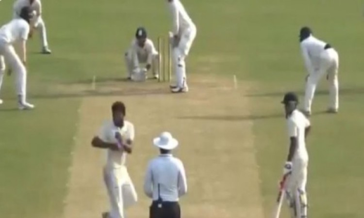 देखिए कैसे भारत के इस गेंदबाज की गेंदबाजी एक्शन से परेशान हुआ क्रिकेट वर्ल्ड, लाइव मैच में अंपायर भी