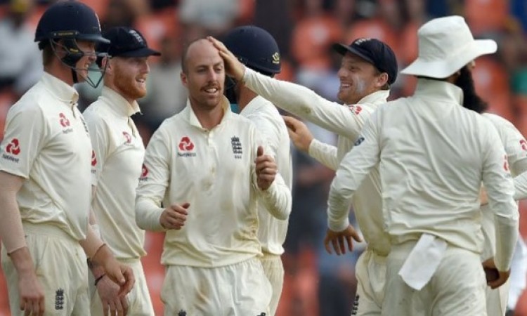 श्रीलंका के खिलाफ दूसरा टेस्ट मैच जीत 17 साल बाद इंग्लैंड की टीम ने किया ऐसा अनोखा कमाल Images