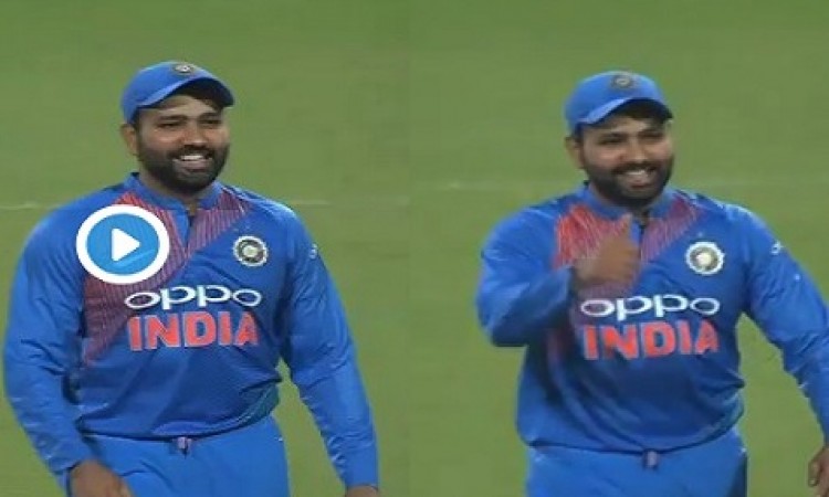 WATCH जब कप्तान रोहित शर्मा ने अपने गेंदबाजों को बेहद ही शानदार ढ़ंग से दी बधाई Images