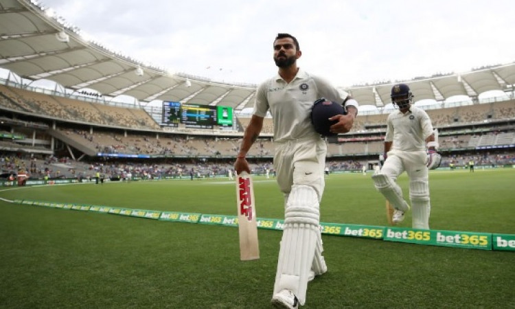 भारत की पहली पारी 283 रन पर सिमटी, ऑस्ट्रेलिया को 43 रन की बढ़त Images