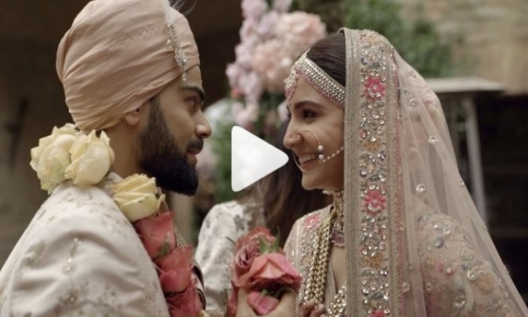 WATCH शादी की पहली सालगिरह पर अनुष्का शर्मा ने क्यूट सा वीडियो पोस्ट किया है, देखकर हर कोई प्यार में
