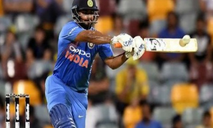 ऋषभ पंत का धमाका, तूफानी पारी खेलकर इंडिया ए को दिलाई जीत Images
