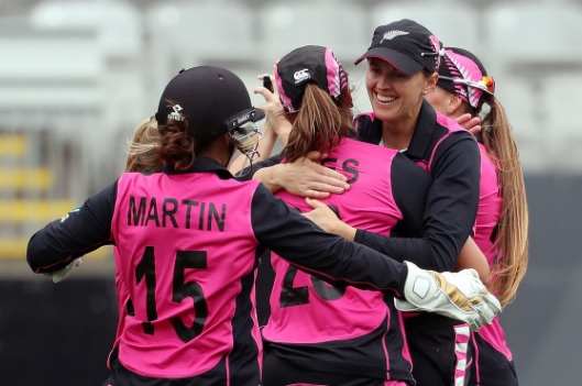 women cricket women cricket