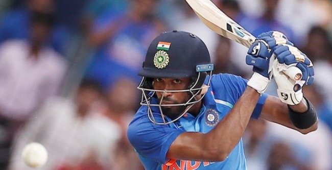 हार्दिक पांड्या की बल्लेबाजी ने 5वें वनडे में मचाया धूम, ट्विटर पर आई Memes की बहार Images