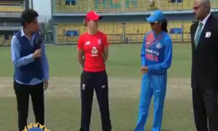 पहले टी-20 में भारतीय महिला टीम ने जीता टॉस, इंग्लैंड को  पहले बल्लेबाजी के लिए कहा, प्लेइंग XI Imag