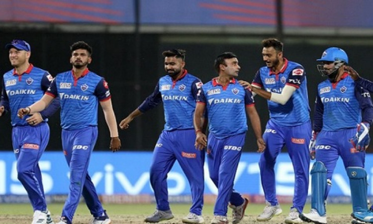 IPL 2019: दिल्ली के गेंदबाजों का कमाल, बैंगलोर को मिली 16 रनों से हार, दिल्ली प्लेऑफ में Images