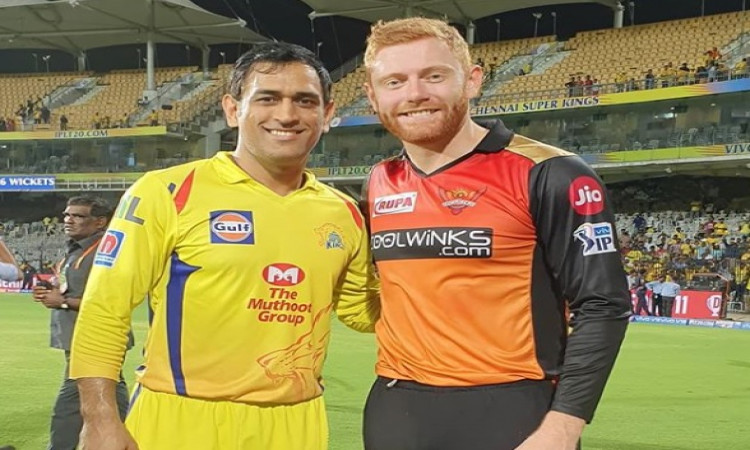 MS Dhoni with Jonny Bairstow