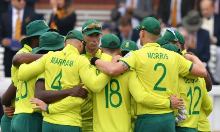 वर्ल्ड कप 2019 में साउथ अफ्रीकी टीम का निराशाजनक परफॉर्मेंस, सेमीफाइनल की रेस से बाहर Images