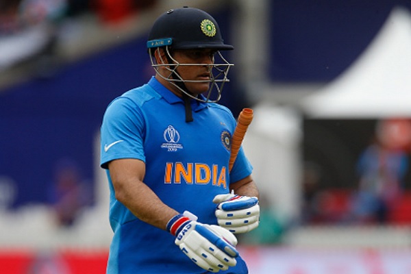Dhoni Dhoni