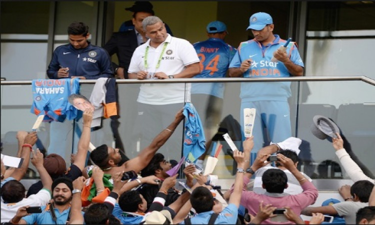Dhoni with fans