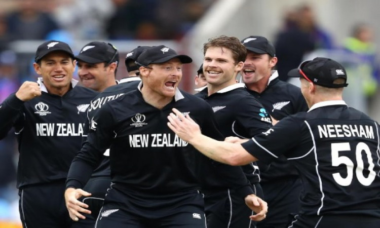 भारत को हराकर न्यूजीलैंड वर्ल्ड कप 2019 के फाइनल में, न्यूजीलैंड गेंदबाजों ने किया कमाल Images