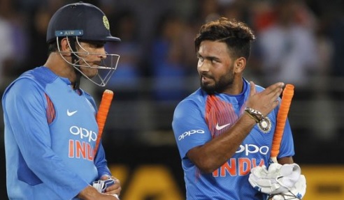 Dhoni Dhoni