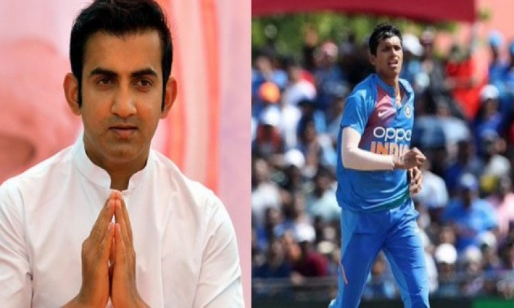 नवदीप सैनी ने अपनी गेंदबाजी से जीता दिल तो वहीं गंभीर ने इन दो पूर्व दिग्गजों की लगाई क्लास! Images