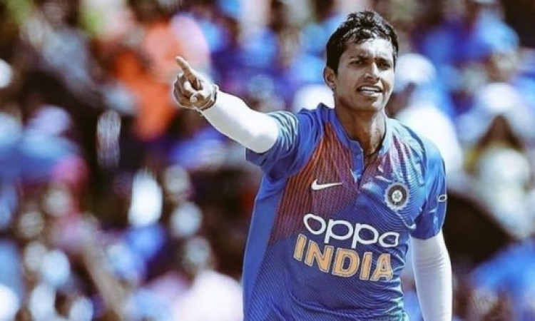 पहले टी-20 में भारत ने वेस्टइंडीज को 4 विकेट से दी मात, नवदीप सैनी की गेंदबाजी ने जीता दिल Images