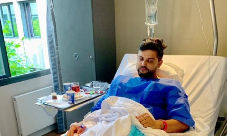 सुरेश रैना की हुई घुटने की सर्जरी, घरेलू क्रिकेट के आगामी सीजन से हुए बाहर Images