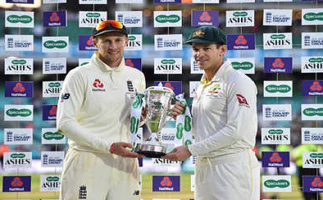 लंदन टेस्ट इंग्लैंड 135 रनों से जीता, एशेज सीरीज 2-2 से ड्रॉ ( मैच रिपोर्ट) Images
