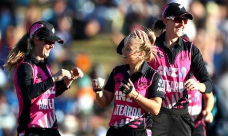 इसे बनाया गया न्यूजीलैंड की महिला क्रिकेट टीम का कोच, जानिए ! Images