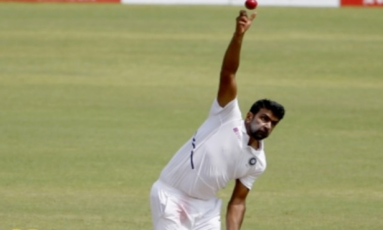 साउथ अफ्रीका के खिलाफ टेस्ट में 50 विकेट लेने वाले चौथे भारतीय गेंदबाज बने अश्विन ! Images