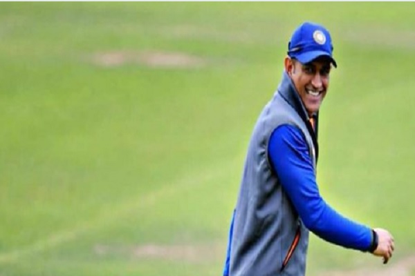 Dhoni Dhoni