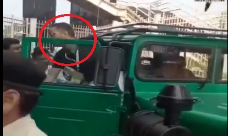 VIDEO भारतीय टीम से मिले धोनी, फिर इस बिंदास अंदाज के साथ अपने न्यू कार निसान जोंगा में सवार होकर नि