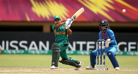 पाकिस्तान की महिला क्रिकेट टीम की इस खिलाड़ी को मिला महिला बिग बैश लीग में खेलने का मौका Images