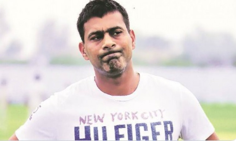 पूर्व क्रिकेटर प्रवीन कुमार की हुई लड़ाई, पड़ोसी को पीटने का लगा आरोप Images