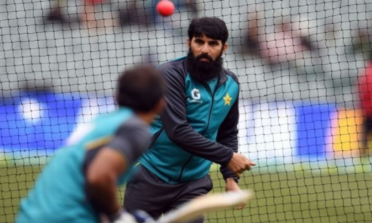 बांग्लादेश का पाकिस्तान में आकर टेस्ट न खेलने से निराश हुए मिस्बाह उल हक, कही ऐसी बातें Images