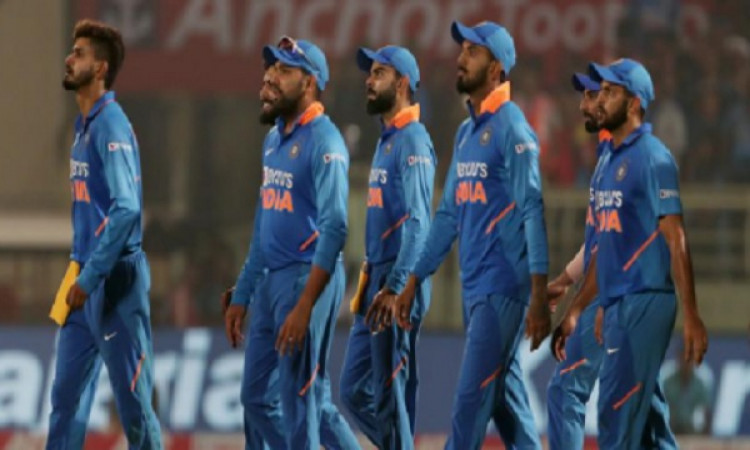 भारत को दूसरे वनडे में मिली 107 रनों से जीत, कुलदीप नहीं बल्कि इसे मिला मैन ऑफ द मैच का खिताब ! Imag